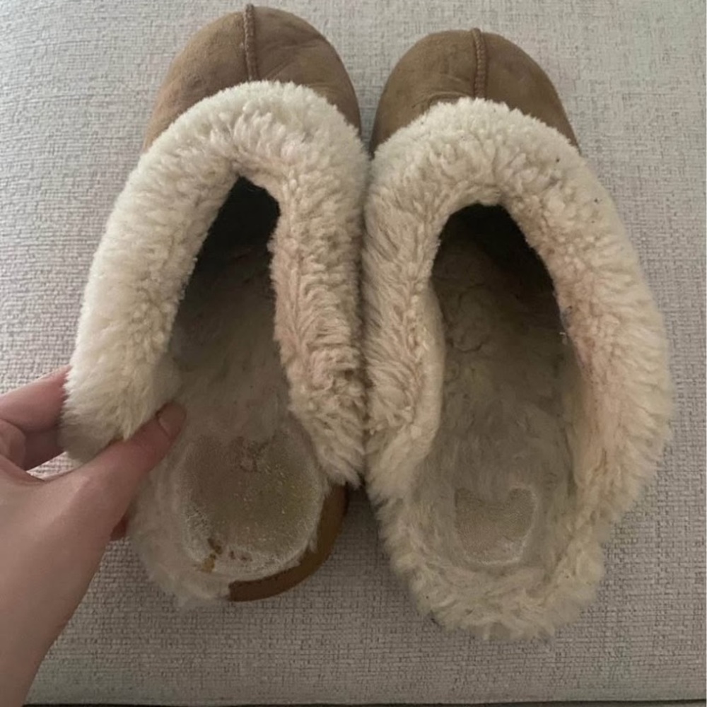 Shearling Women's Slippers Sz 9